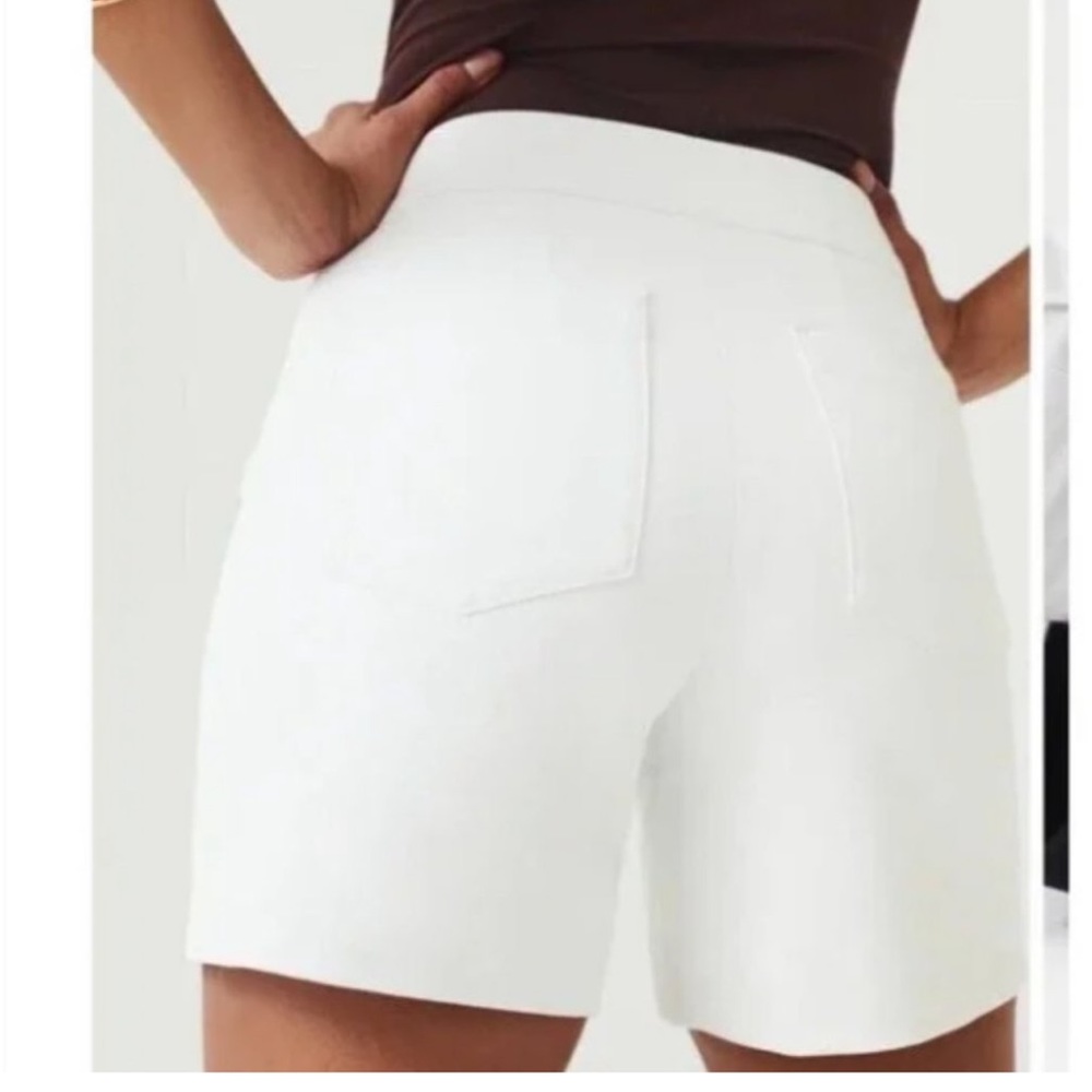 NWT SPANX Silver Lining 6” Short Classic White Women’s XS and S, M - Picture 2 of 13